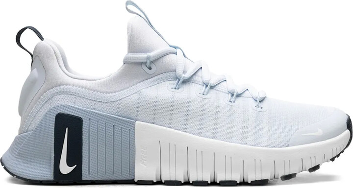 Free Metcon 6 By You sneakers