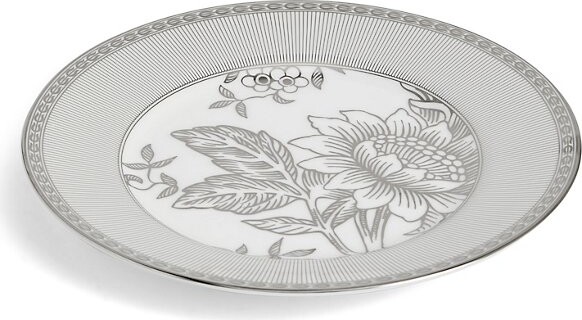 Wedgwood Tonquin Salad Plate in Silver