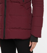 Thumbnail for your product : Canada Goose HyBridge down coat