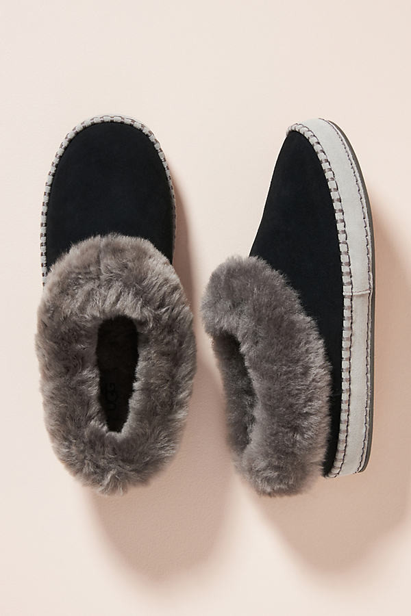 ugg wrin slippers black
