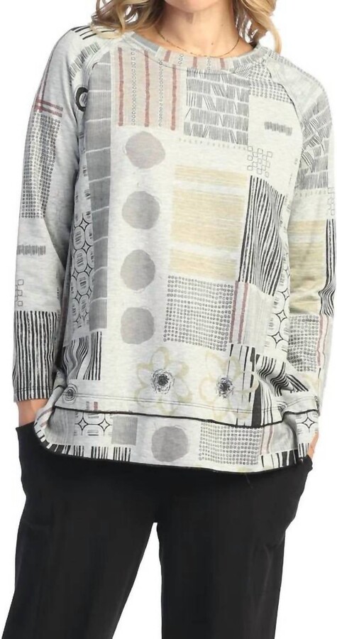 Jess & Jane Gallery Raglan Sleeve Fleece Top - Plus In Multi