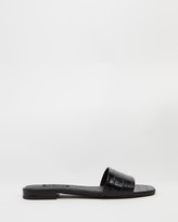Thumbnail for your product : Senso Women's Black Flat Sandals - Kym I