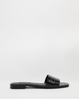 Senso Women's Black Flat Sandals - Kym I