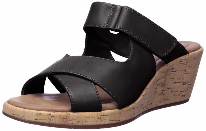 clarks women's sandals canada