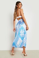 Thumbnail for your product : boohoo Scarf Print Satin Pleated Midaxi Skirt