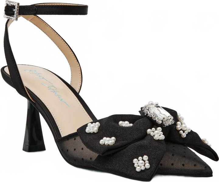 Women's Mark Bow Pumps In Black