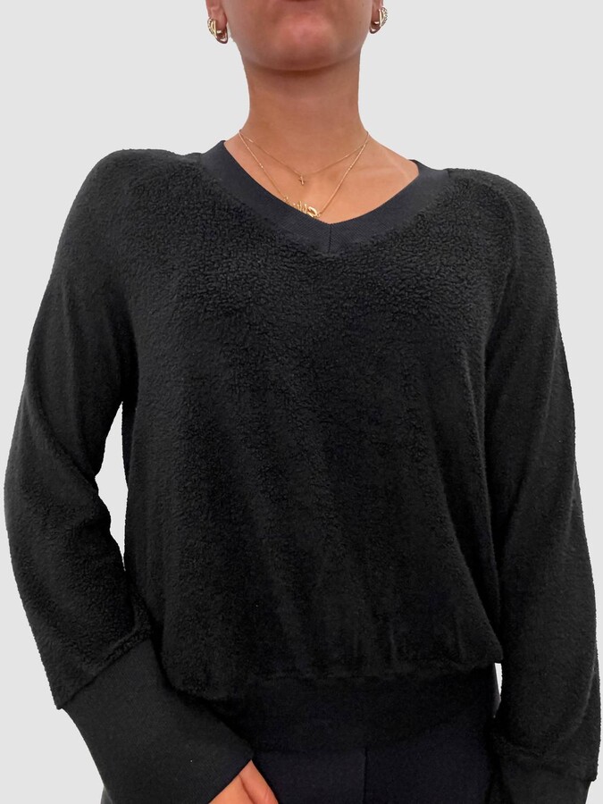 Women's Sherpa V-Neck Sweater In Black