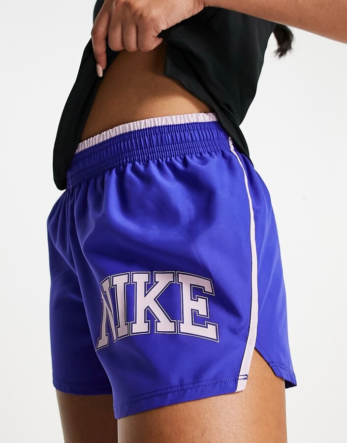 nike heritage shorts womens