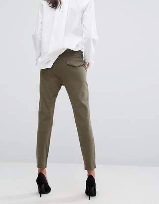 DL1961 Jessica Alba X Dl Tapered Trouser With Flap Pocket Detail