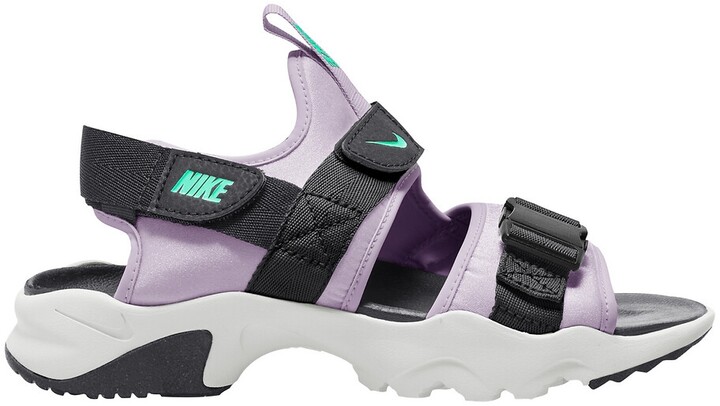 nike chunky sandals