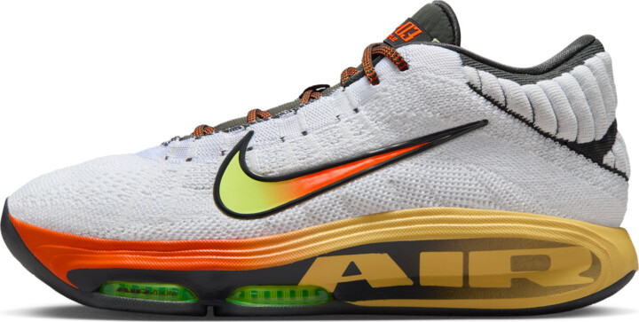 Nike Men's G.T. Hustle 3 Basketball Shoes in White | FV5953-101
