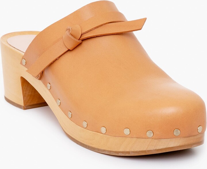 loeffler randall roberta clog