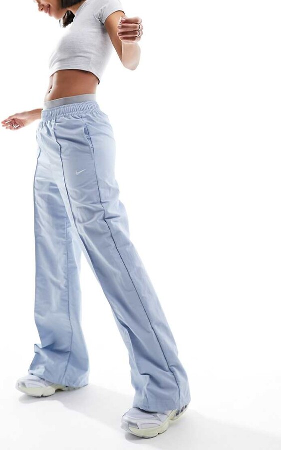 women's nike parachute pants