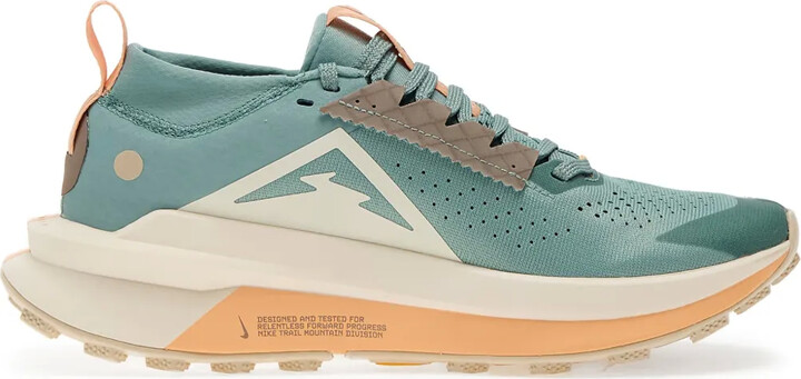 nike heeled trainers