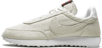 nike tailwind size 15