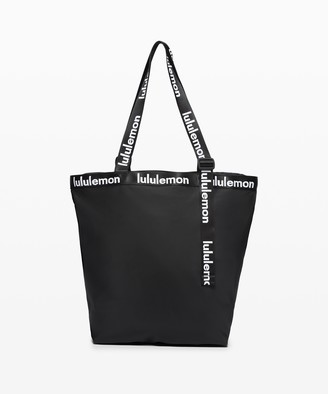 Lululemon The Rest is Written Tote Bag 24.5L *Online Only