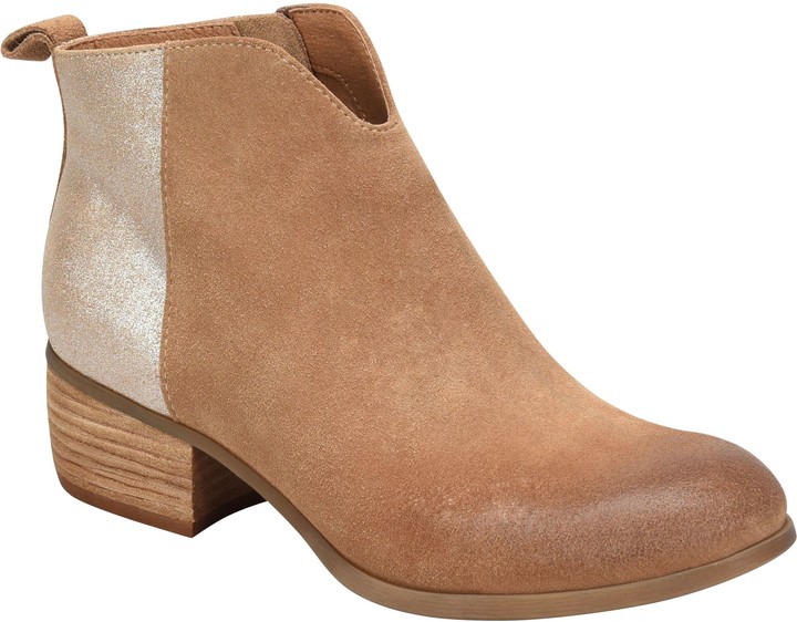 sofft suede boots