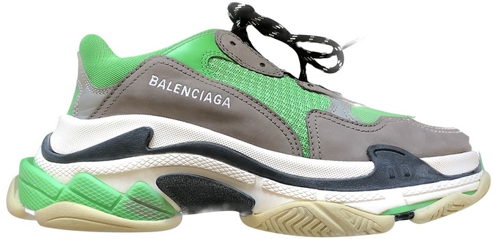 Hailey Baldwin Wears Balenciaga s Triple S Sneaker for Sushi