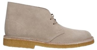 clarks beige shoes