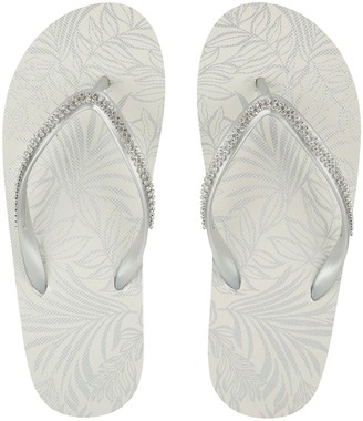 accessorize black flip flops