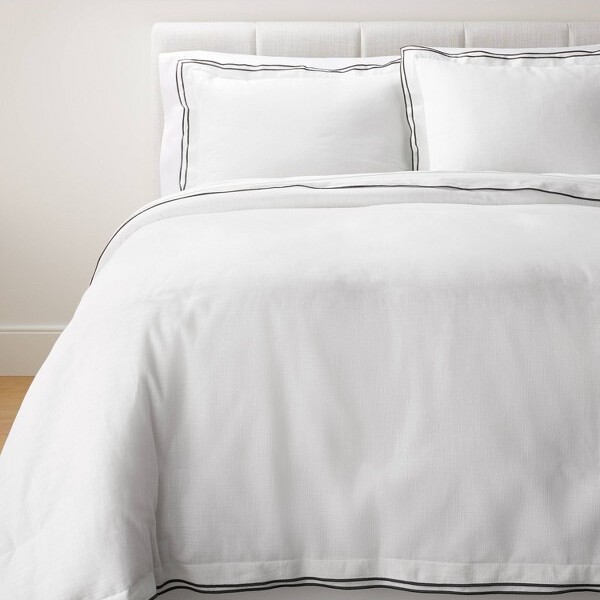 Threshold designed w/Studio McGee Double Flange Merrow Stitch Duvet
