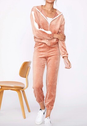 Monrow Velour High Waist Vintage Sweatpant in Dry Rose/Natural
