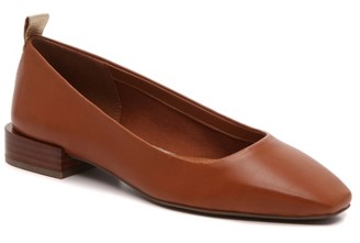 dsw essex lane flats