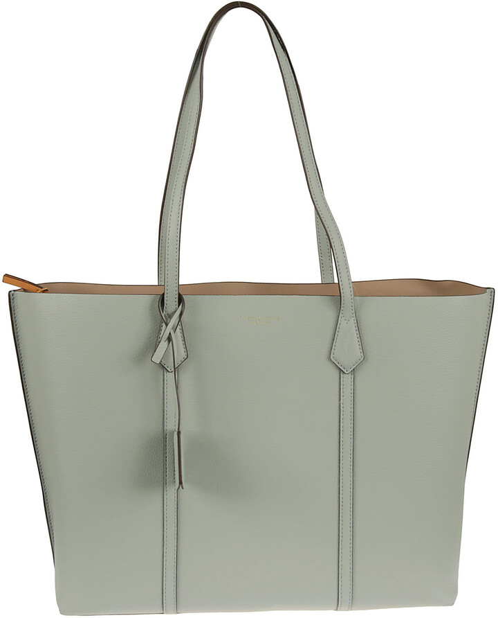 tote bolsa with lots of compartments