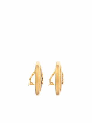 CHANEL Pre-Owned 1991 CC Button clip-on Earrings - Farfetch