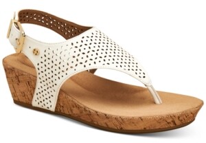 giani bernini sandals memory foam