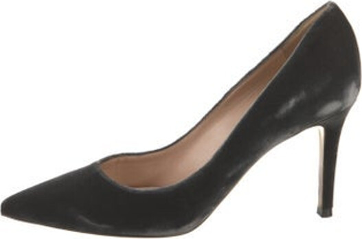 Gianvito Rossi Suede Pumps Black Pointed-Toes Designer
