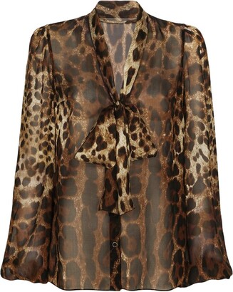 Louis Vuitton Neutral leopard print top - size L Silk ref.986437 - Joli  Closet