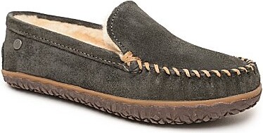 Minnetonka Women's Terese Suede Sheepskin Fur Lined Moccasin Slippers