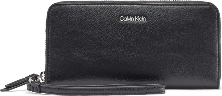 Calvin Klein Women's Audrey Boxed Wallet - Black/Silver