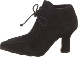 Burberry Suede Lace-Up Boots Burberry Suede Ankle Lace-Up Boots Black Square-Toes Wrap-Around Straps Designer