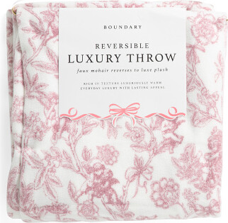 TJMAXX Valentines Day Throw, Polyester