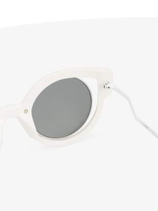 Fendi Eyewear Ladies White Elegant 'Paradeyes' Sunglasses, Size: 49