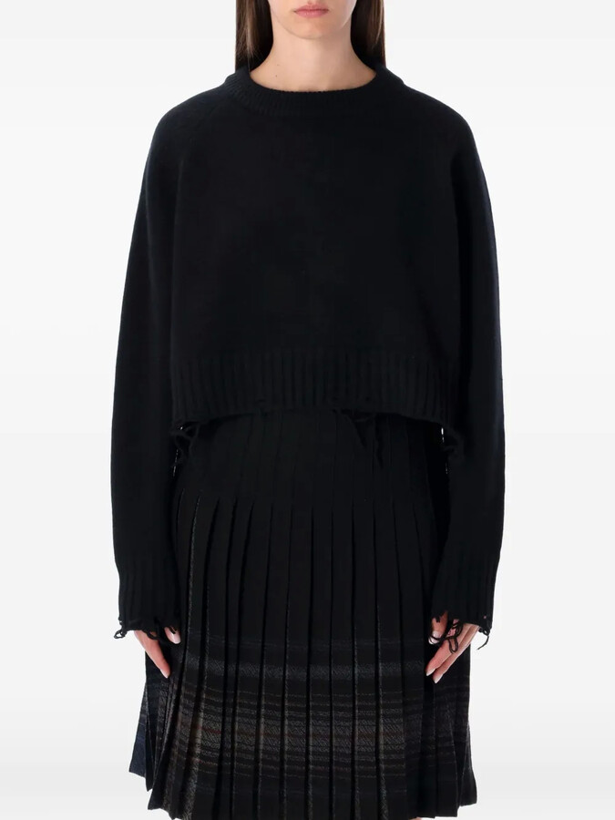 Low Classic Distressed Sweater