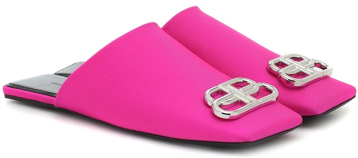 balenciaga pink slippers