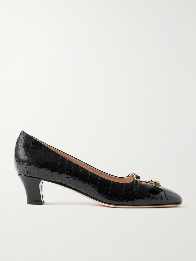 Valentino Garavani Bowow Décolleté 45 Embellished Croc-effect Leather Pumps - Black