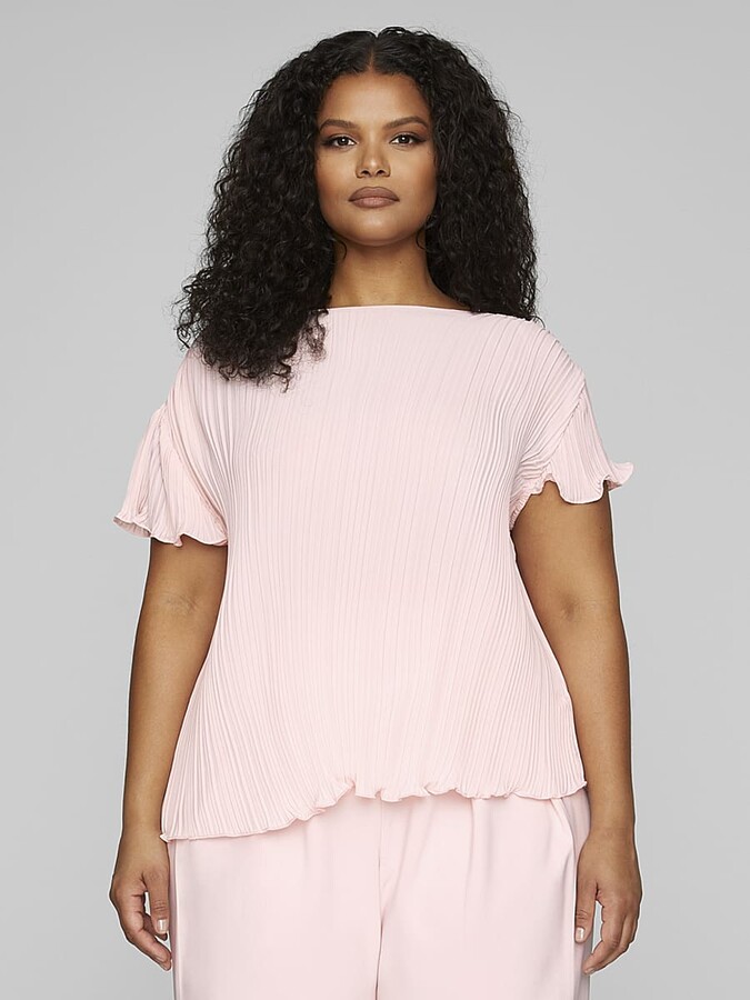 Fashion to Figure Plus Size Odette Plisse Top Leslie Sidora x FTF in