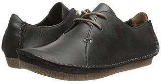 clarks artisan shoes
