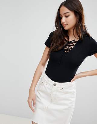 Glamorous Short Sleeve Body With Lace Up Front