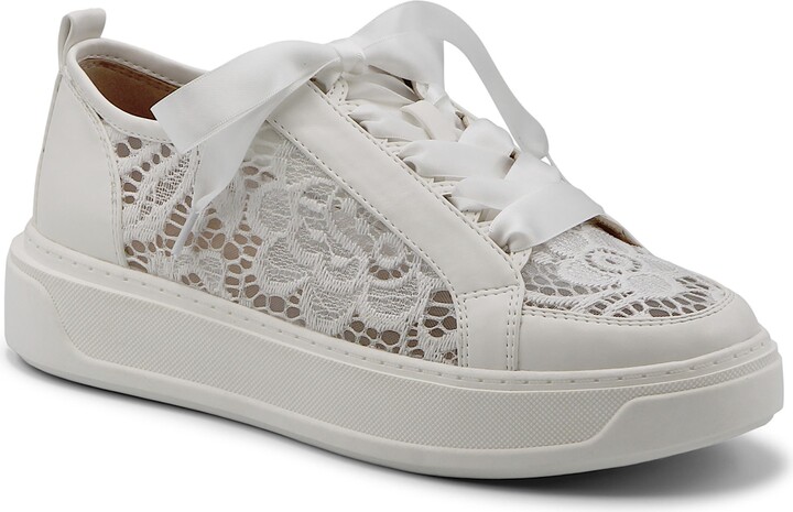 Charles David Swanny Sneaker