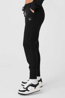 Alo Yoga Muse Sweatpant in Black, Size: 2XS |