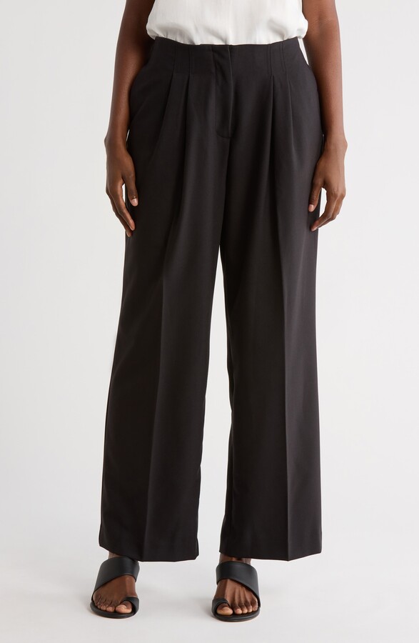 Pleated Wide Leg Pants