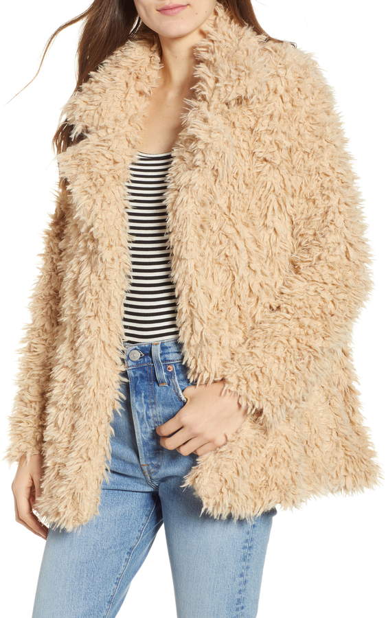 thread and supply fluffy jacket