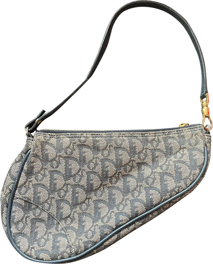 Vintage Dior handbag in the classic Dior-Oblique canvas Navy For Sale at  1stDibs