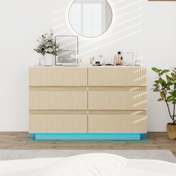GDFStudioErinModern47.24''FlutedWoodenDresserwith6Drawers,LEDandHandle-FreeDesign,Natural