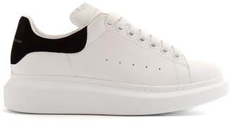 Alexander McQueen Raised Sole Low Top Leather Trainers - Womens - Black White